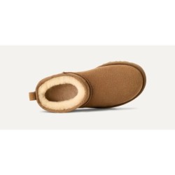Découvrez la Botte Classic Ultra Mini UGG - 1116109