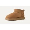 Découvrez la Botte Classic Ultra Mini UGG - 1116109