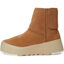 Bottes UGG Classic Streetscape Tenue Chic Décontractée Élégante